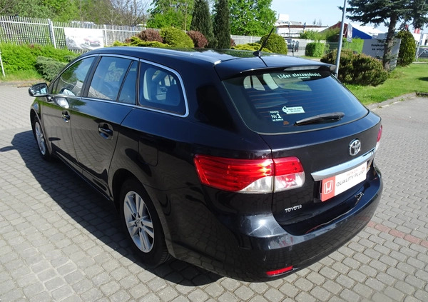 Toyota Avensis cena 43900 przebieg: 170769, rok produkcji 2013 z Stronie Śląskie małe 172